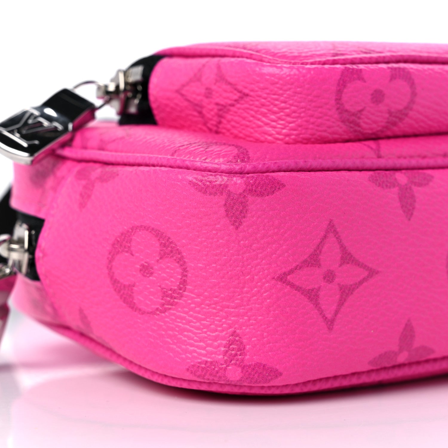 Louis Vuitton Taigarama Outdoor Pouch Fuchsia 7 of 8