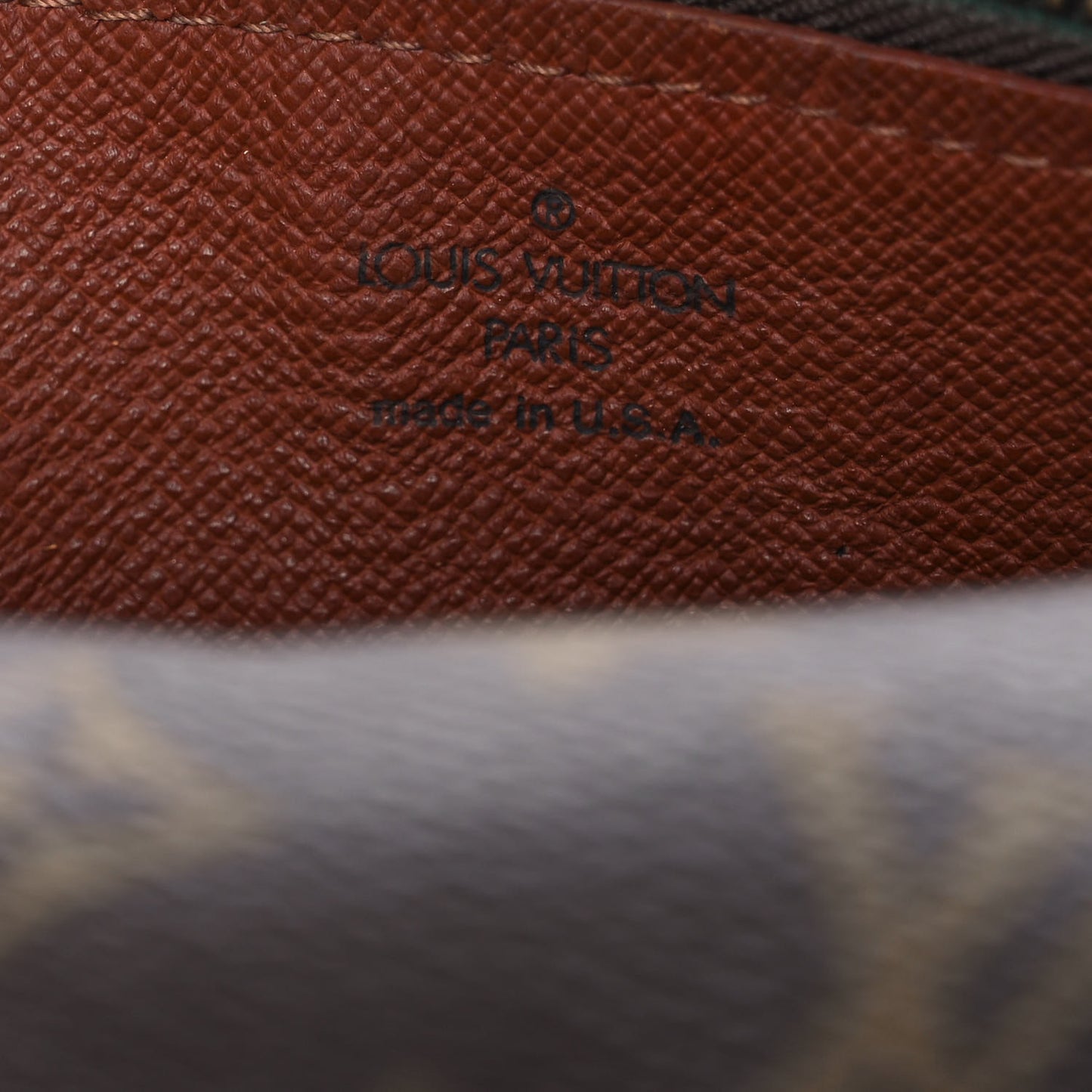 Monogram Papillon 26