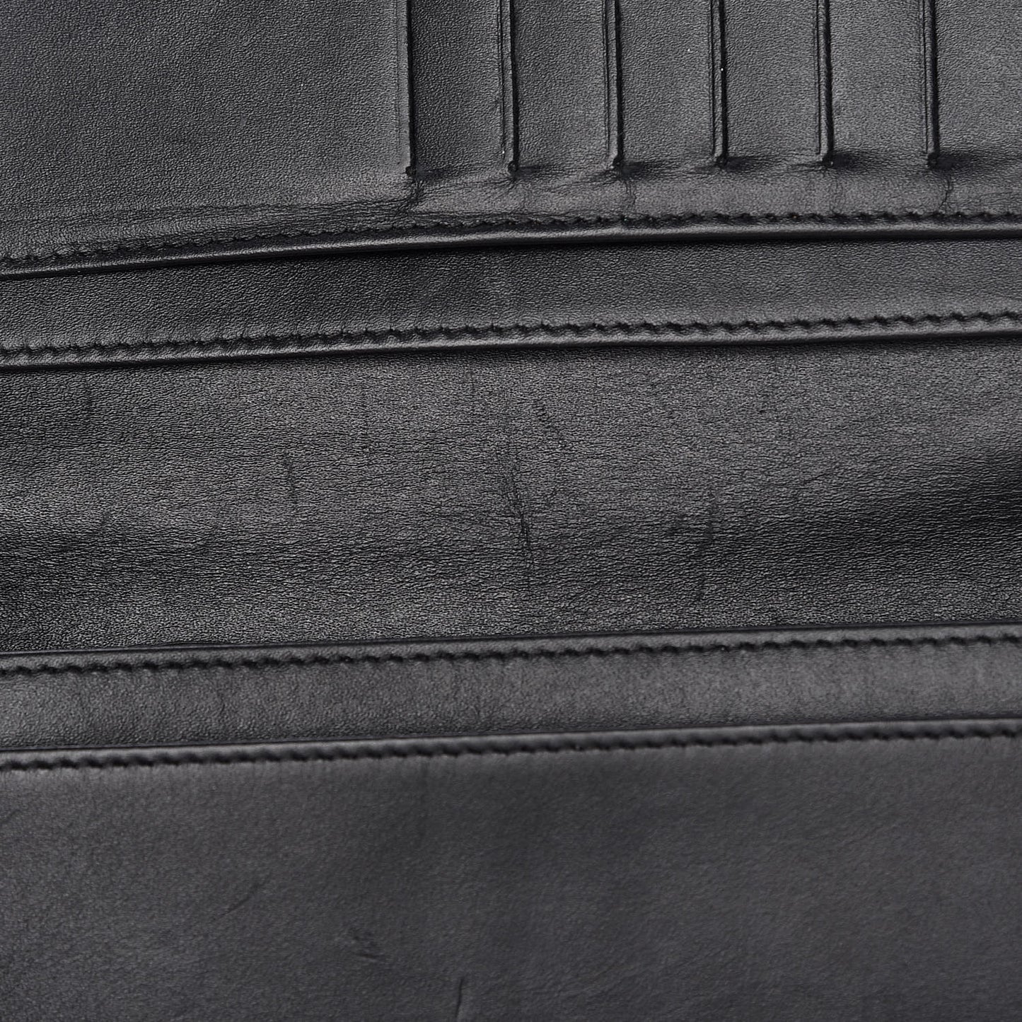 Caviar Timeless CC Yen Wallet Black