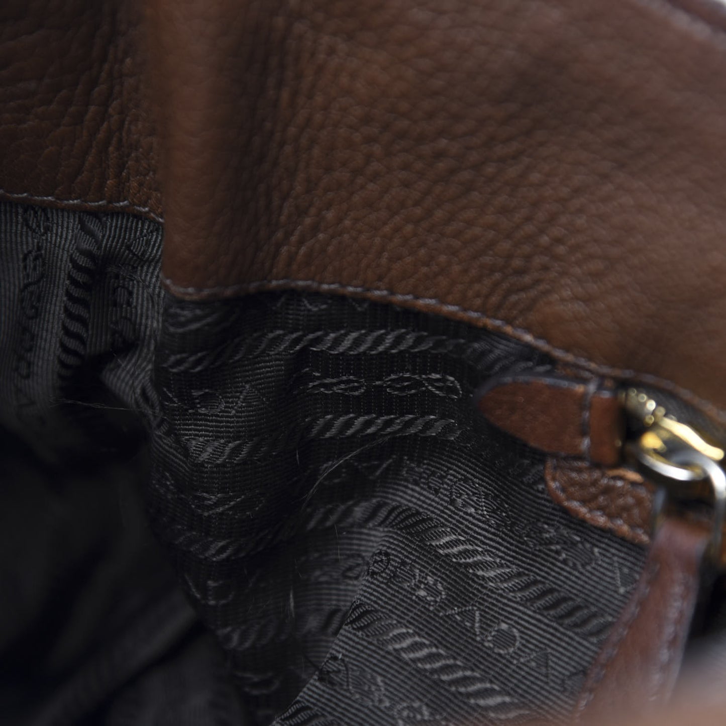 Vitello Daino Shoulder Bag Bruciato
