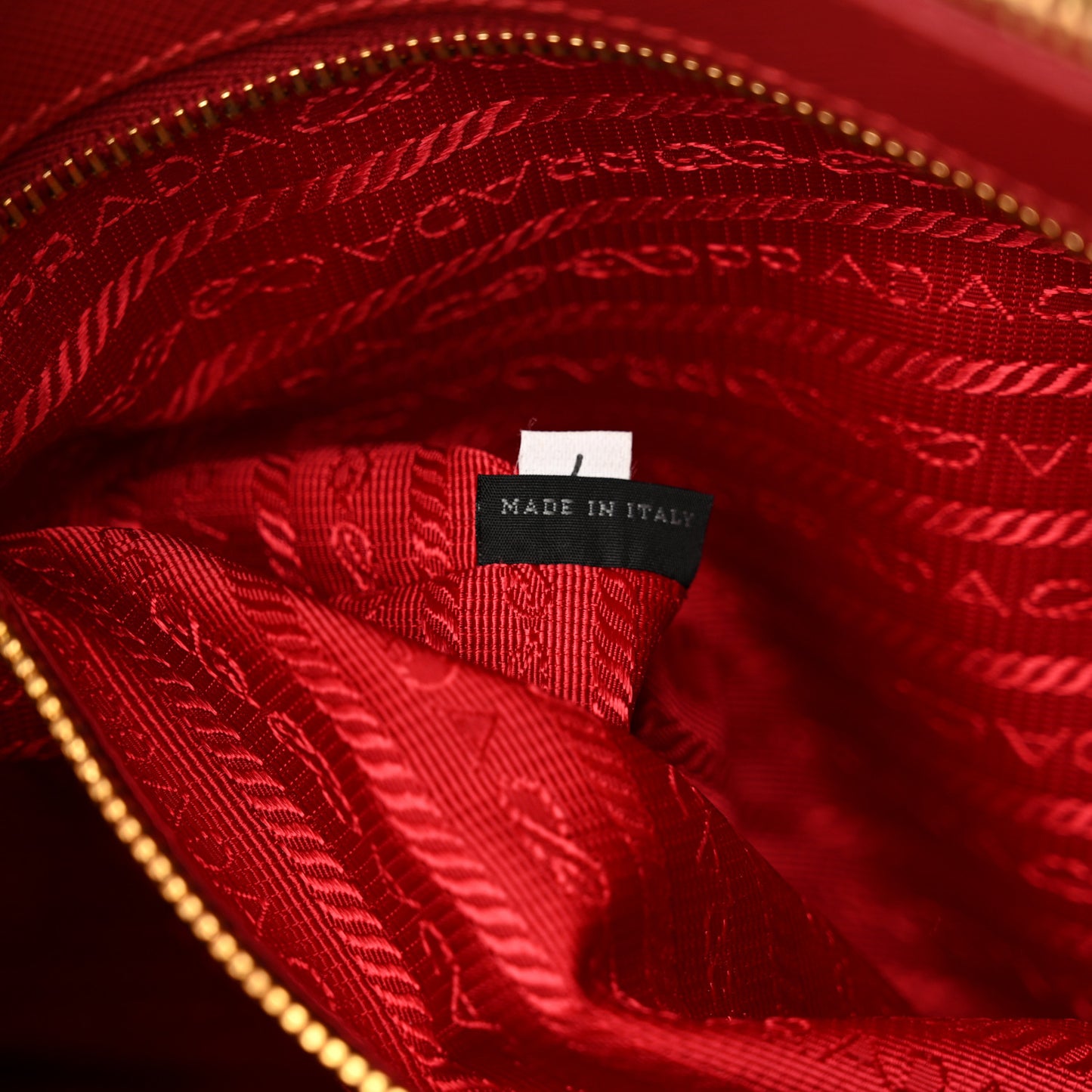 Saffiano Lux Large Galleria Double Zip Tote Fuoco