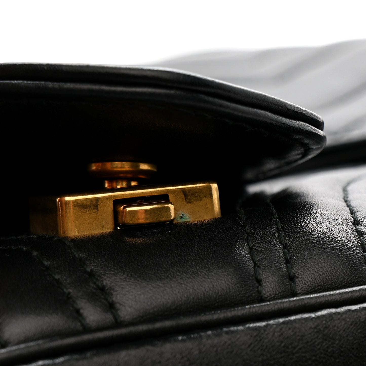 Calfskin Matelasse Medium GG Marmont Shoulder Bag Black