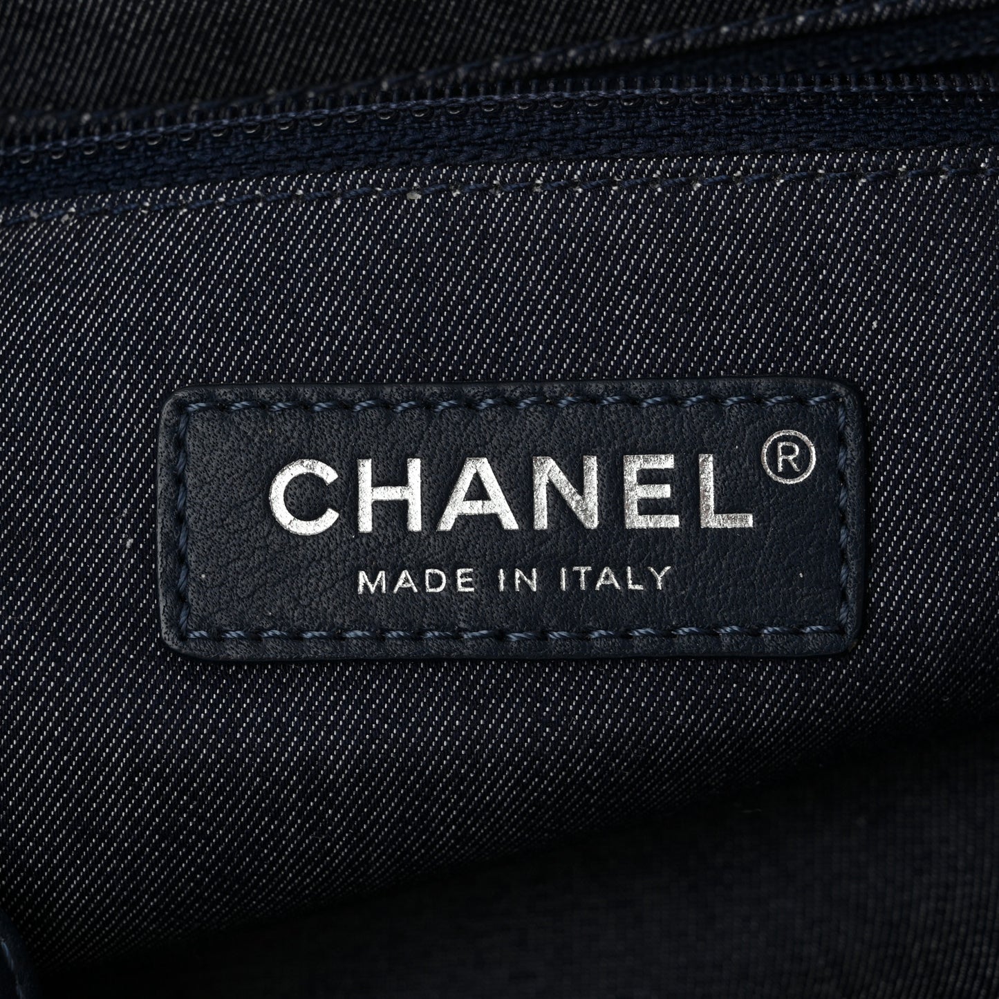 Mixed Fibers Lambskin Venise Biarritz Drawstring Bucket Bag Blue White