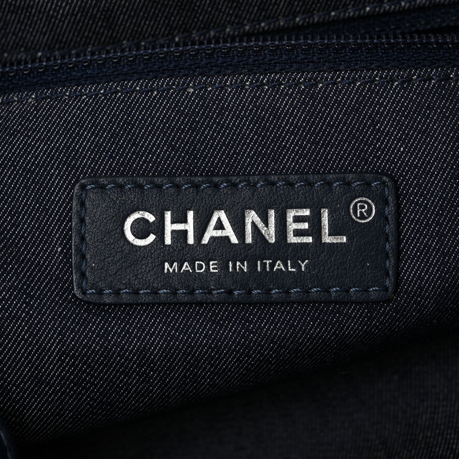 Chanel Mixed Fibers Lambskin Venise Biarritz Drawstring Bucket Bag Blue White 6 of 10