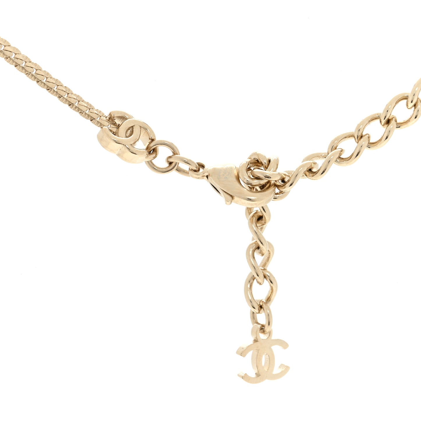 Metal CC Short Chain Necklace Gold