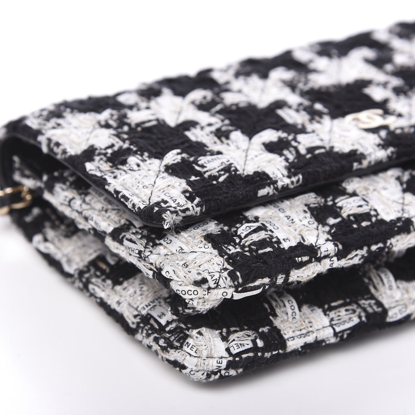 Tweed Quilted Wallet On Chain WOC Black Ecru White
