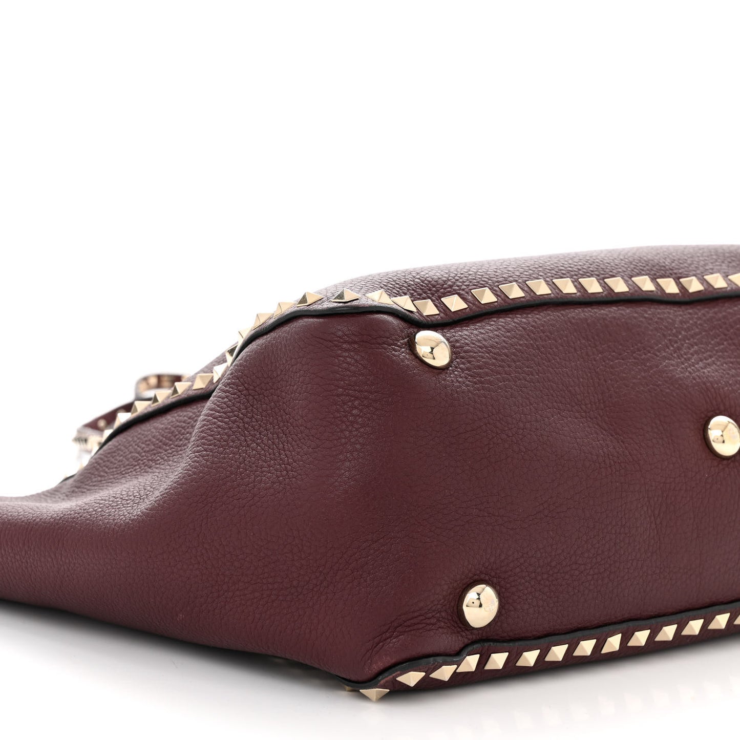 Pebbled Calfskin Medium Rockstud Tote Rubin