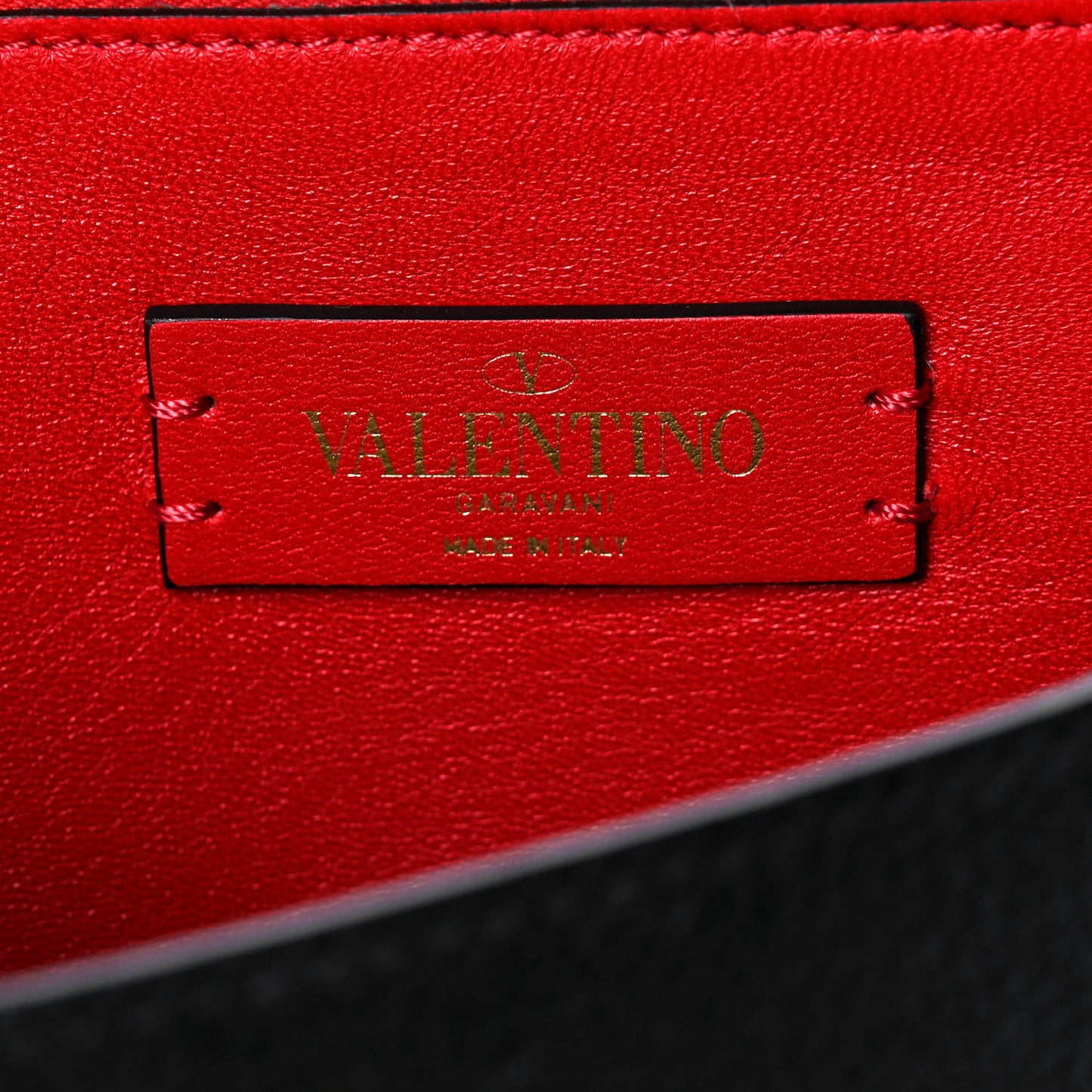 Smooth Calfskin Medium Vring Shoulder Bag Rouge Pur Cerise Black