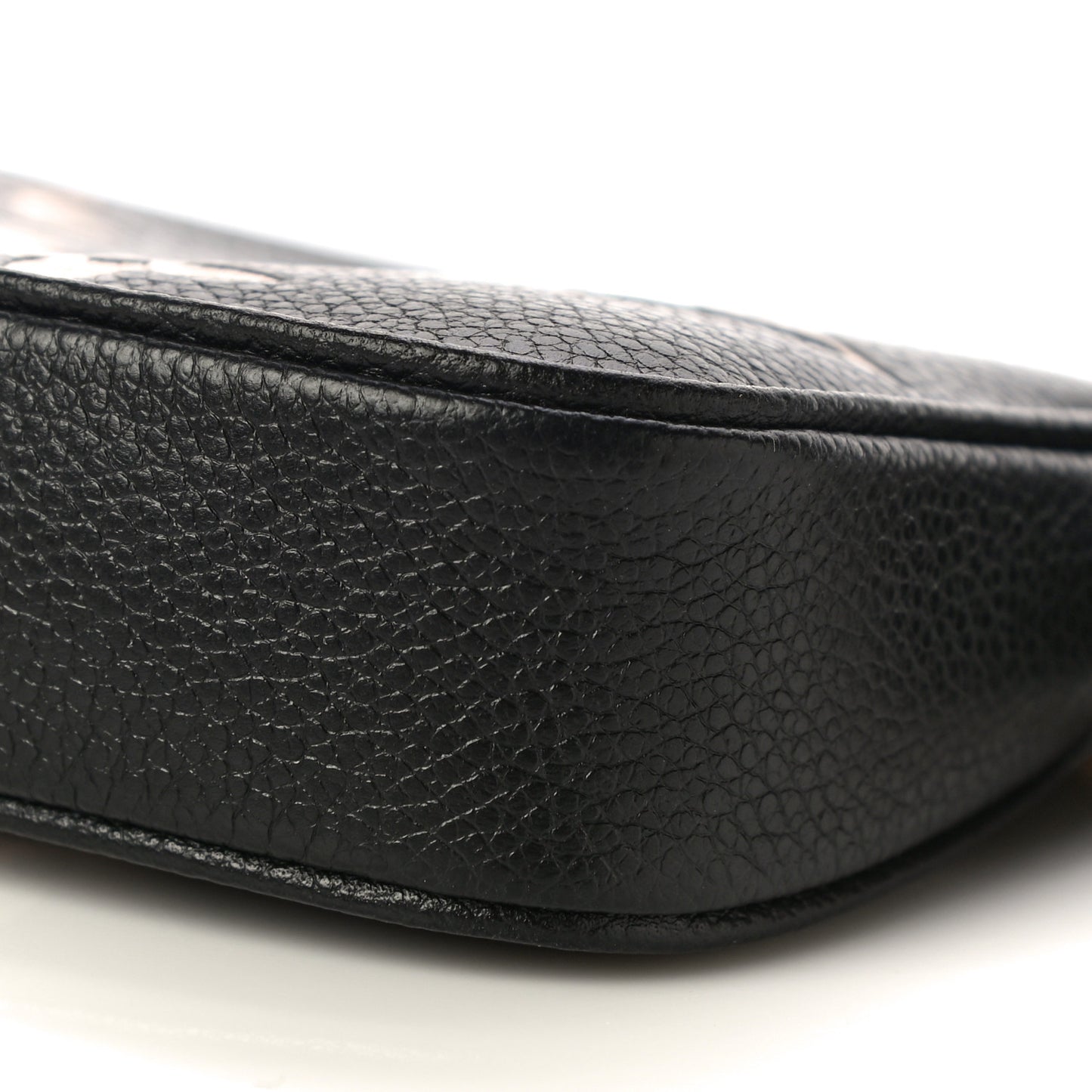 Empreinte Monogram Giant Mini Pochette Accessories Black