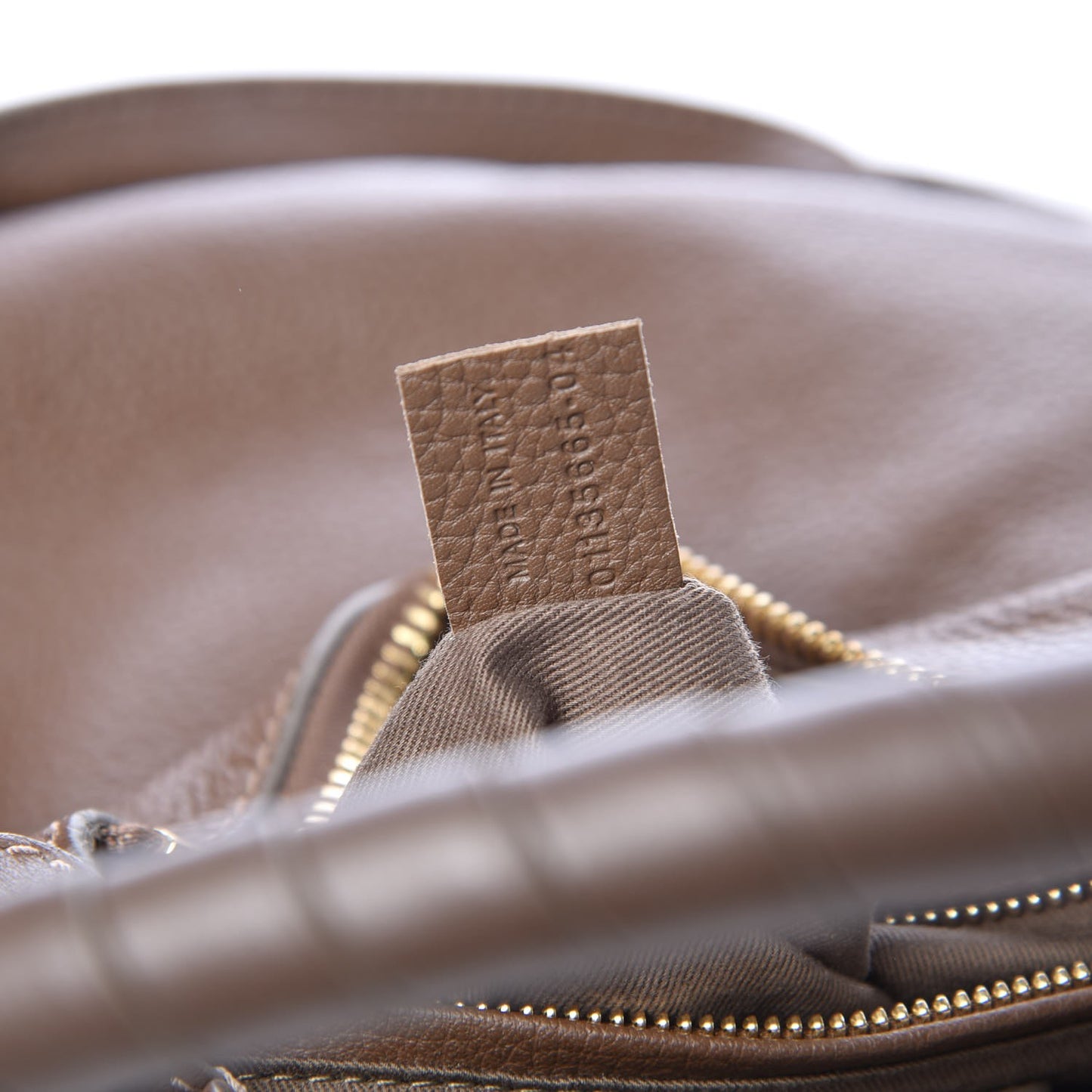 Calfskin Medium Marcie Hobo Oak