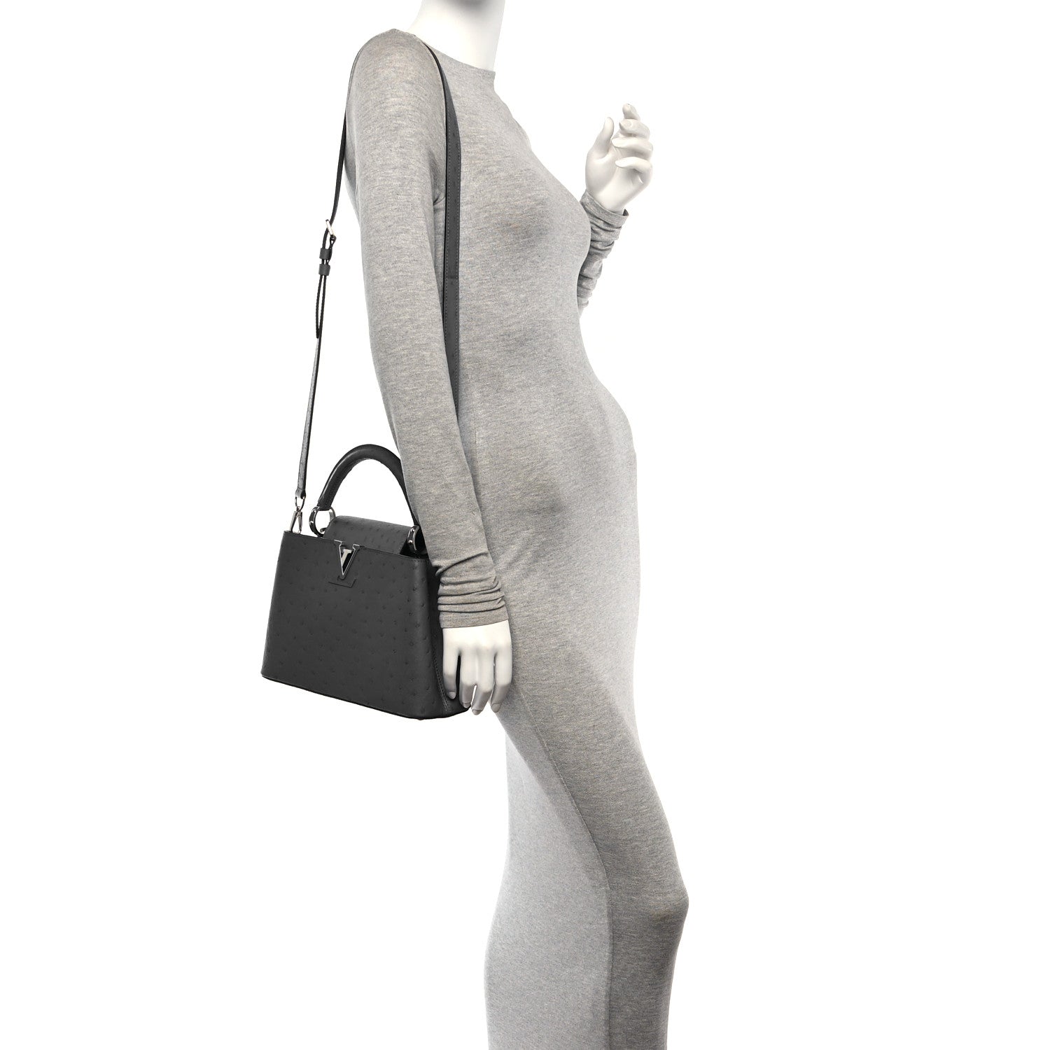 Louis Vuitton Ostrich Capucines BB Saphir 2 of 14