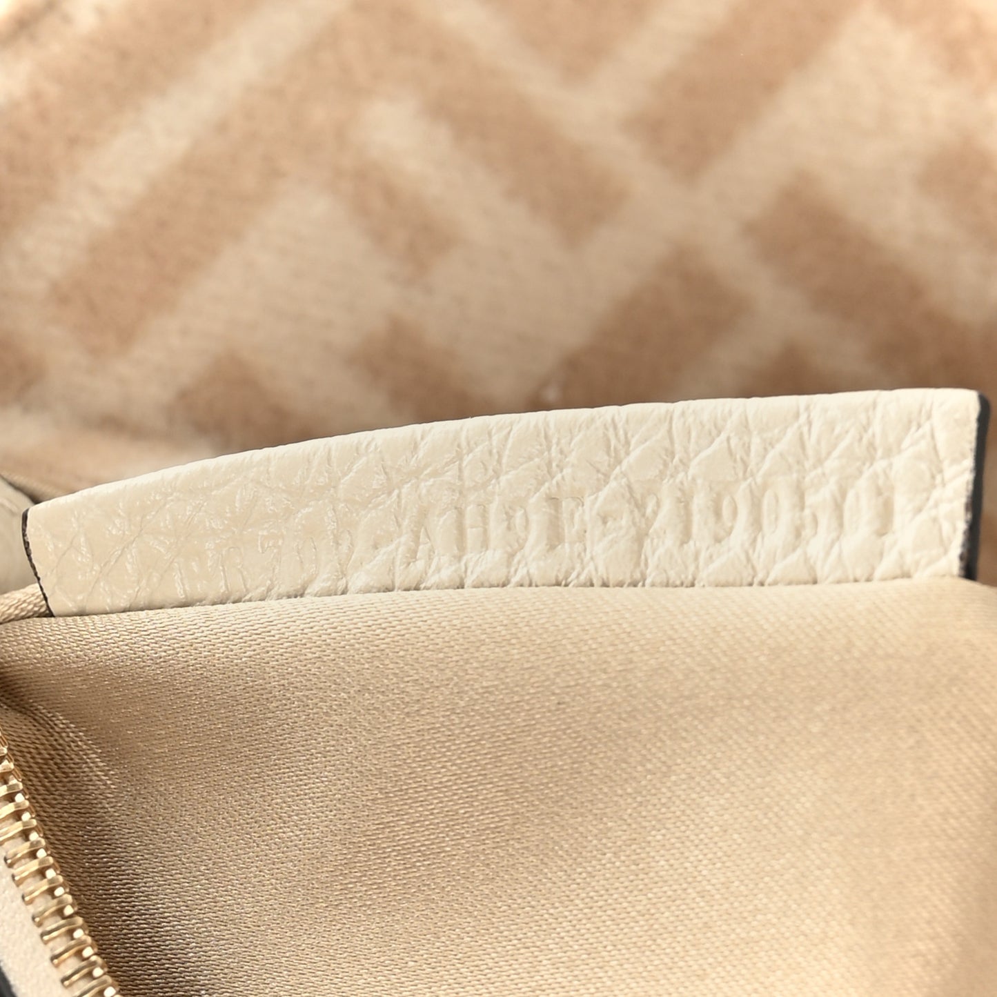 Wool Cuoio Romano Selleria FF 1974 Baguette 1997 Beige Cammello Camelia