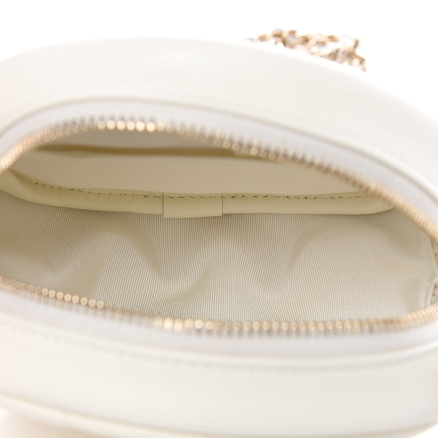 Chanel Caviar Quilted Round Clutch With Chain White 5 of 10