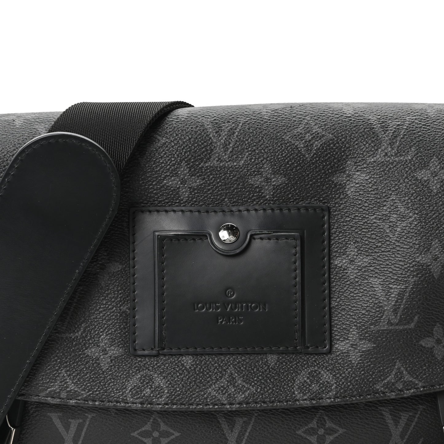 Monogram Eclipse Voyager PM Messenger
