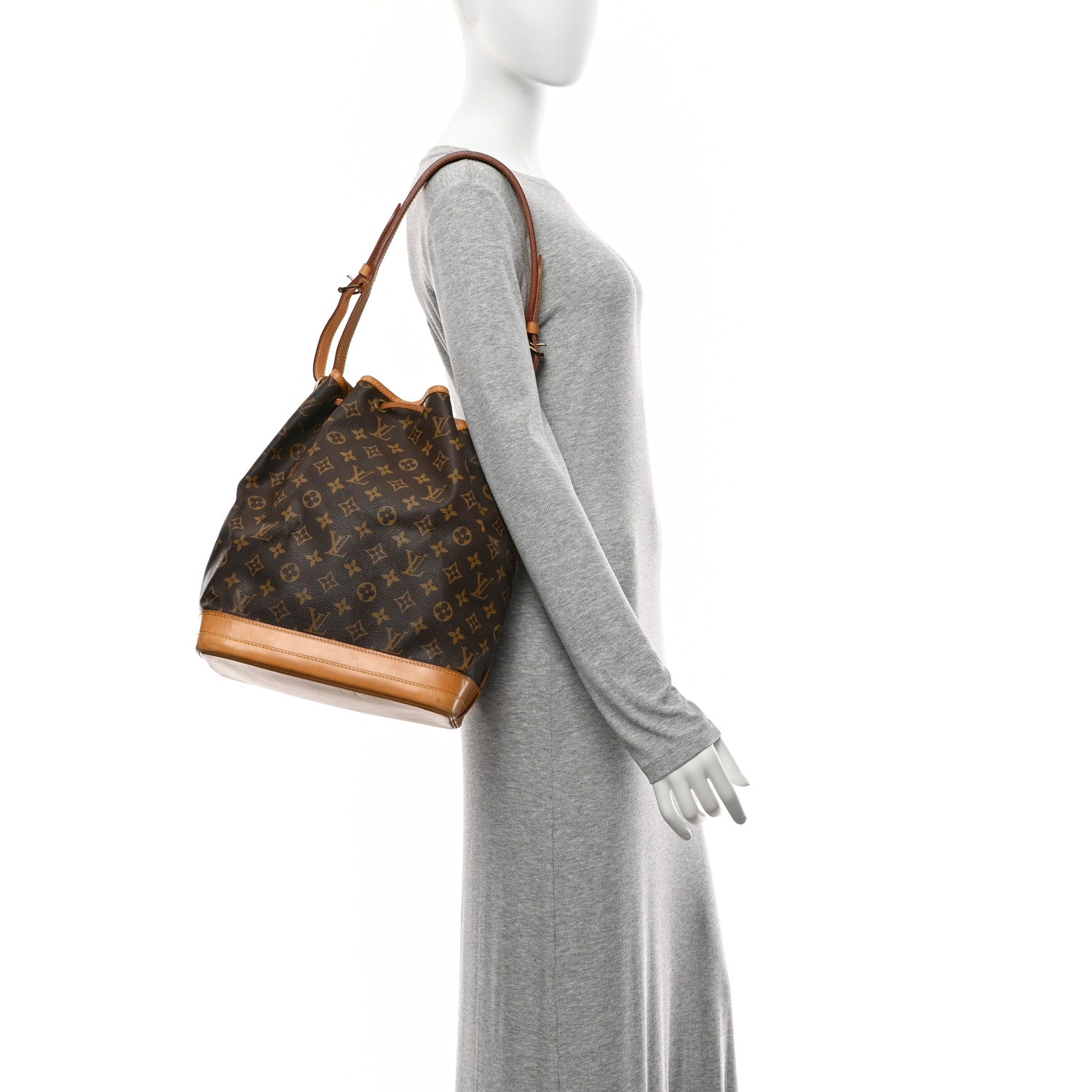Louis Vuitton Monogram Noe 2 of 16