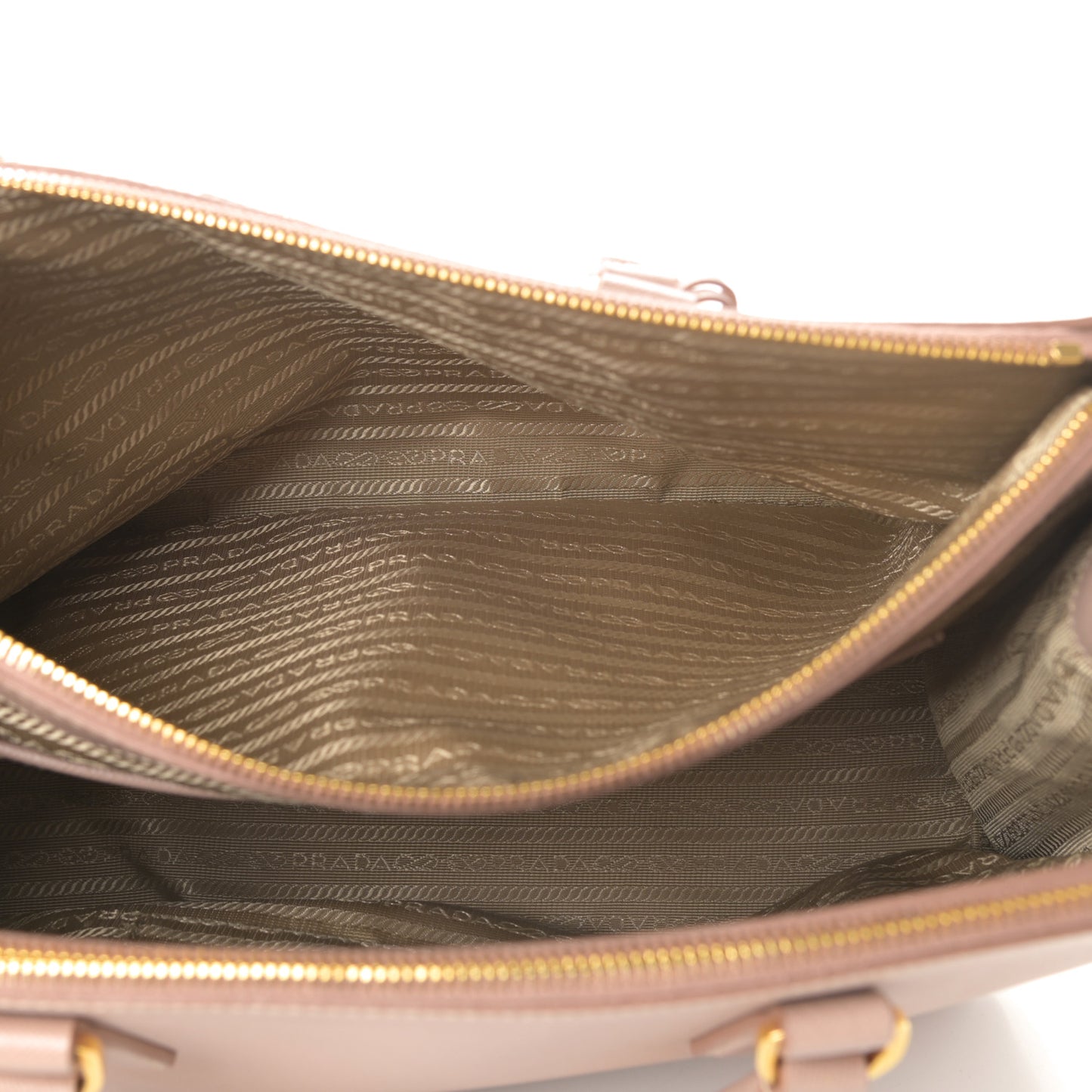 Saffiano Medium Galleria Double Zip Tote Cammeo