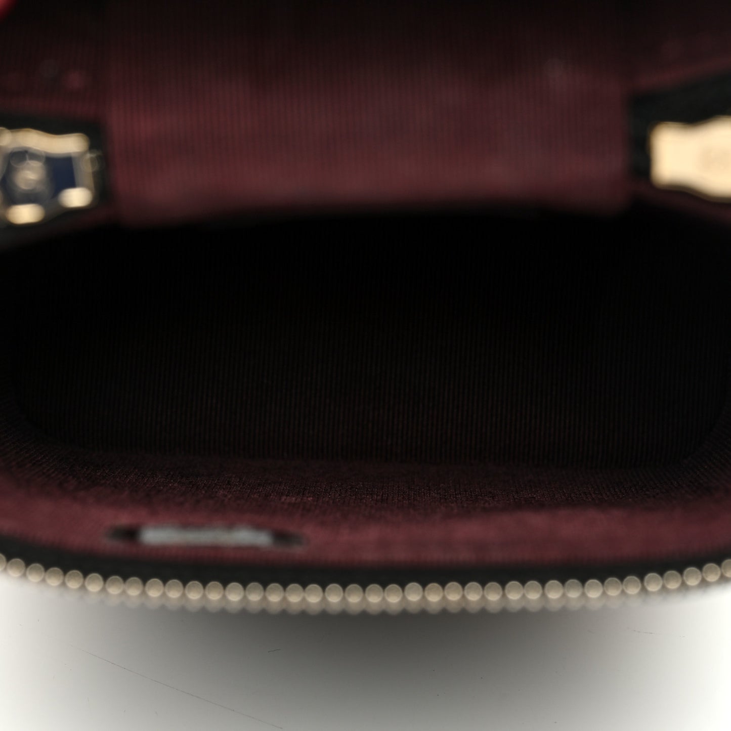 Caviar Quilted Phone Holder With Chain Black
