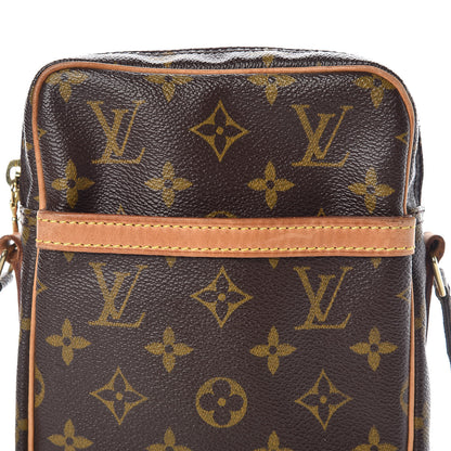 Louis Vuitton Monogram Danube 21 9 of 21
