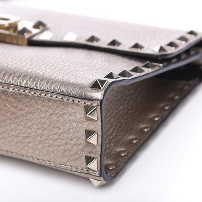 Valentino Garavani Metallic Pebbled Calfskin Medium Rockstud Flip Lock Crossbody Bag Skin 8 of 9