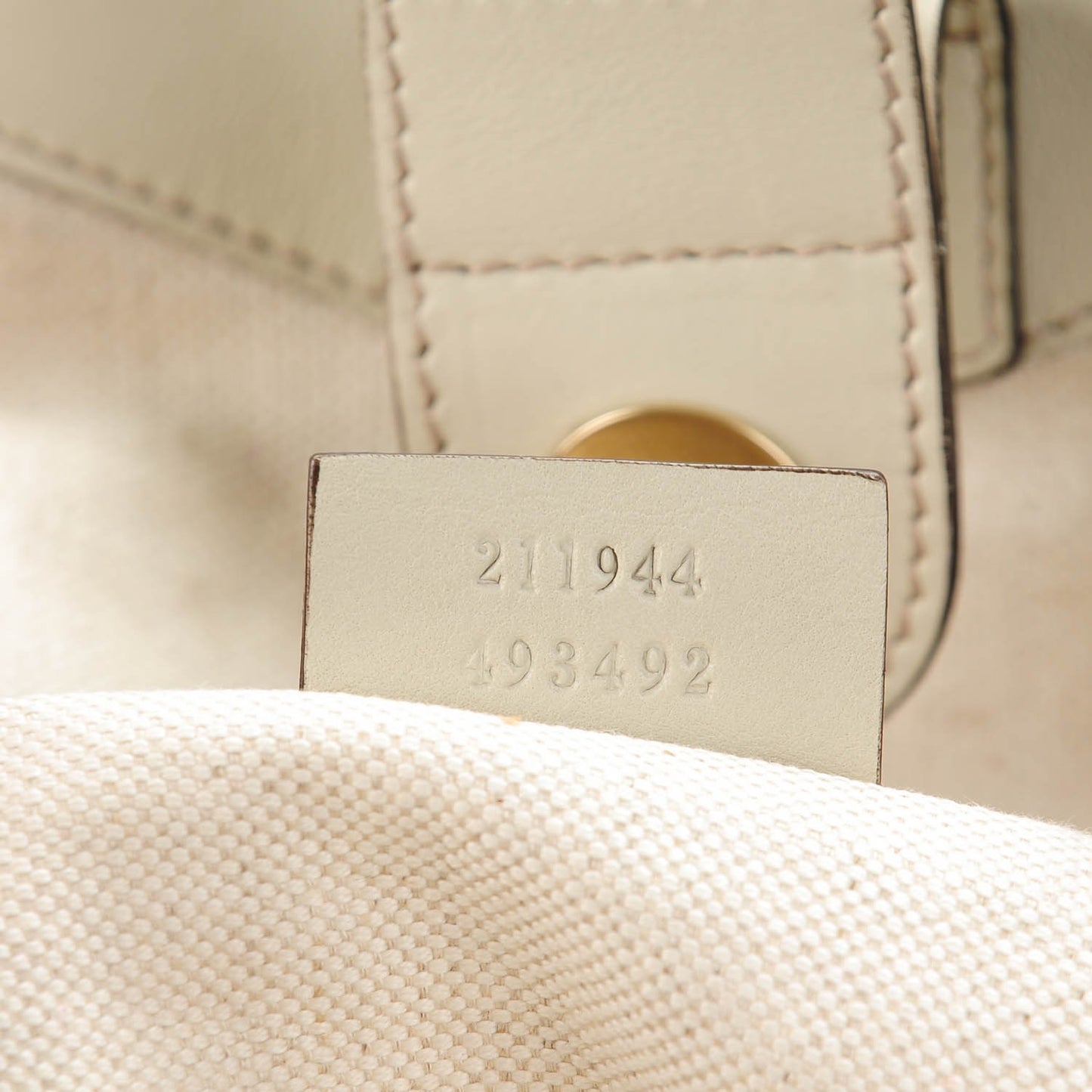 Guccissima Medium Sukey Tote Mystic White