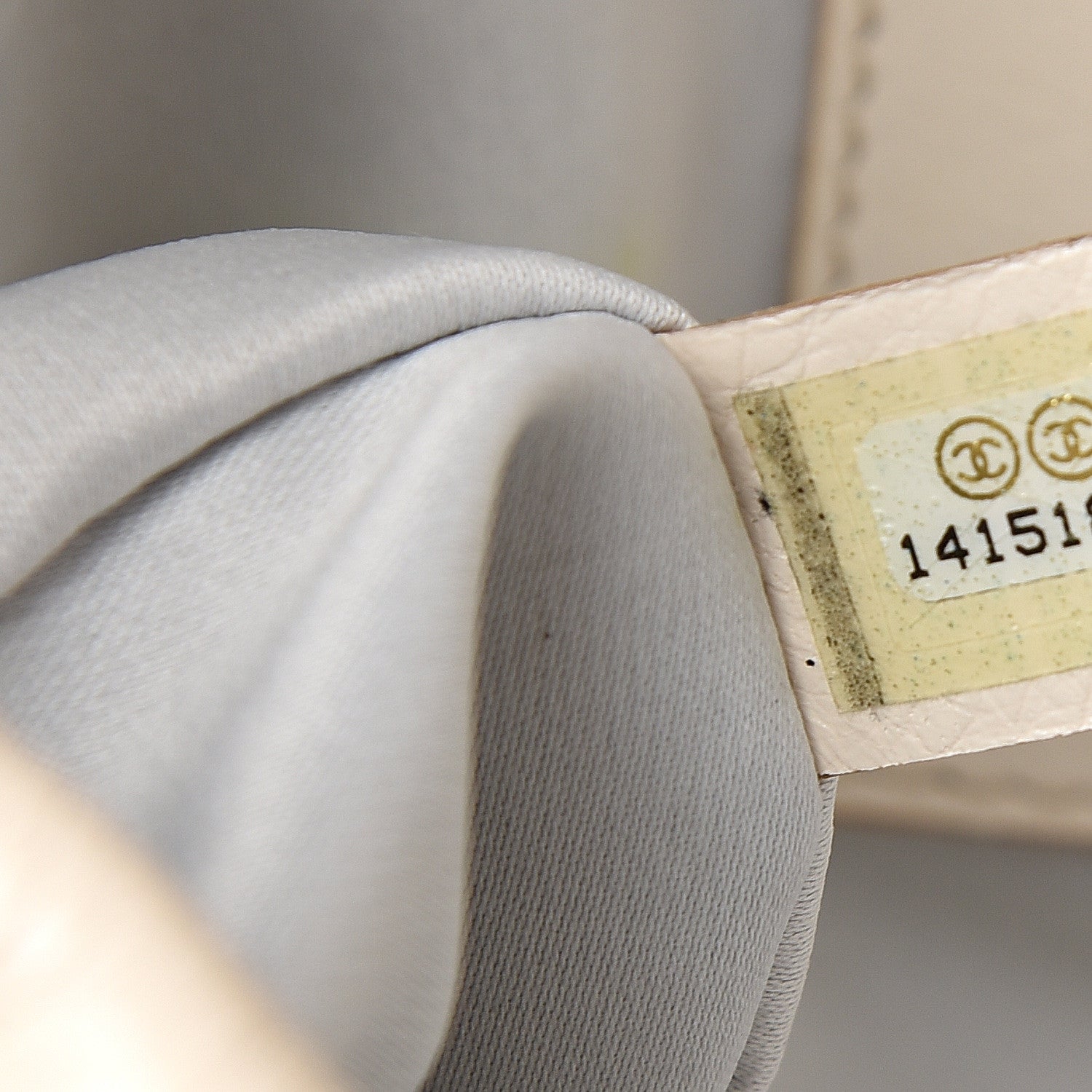 Chanel Glazed Calfskin Stitched On The Road Flap Ivory 8 of 13