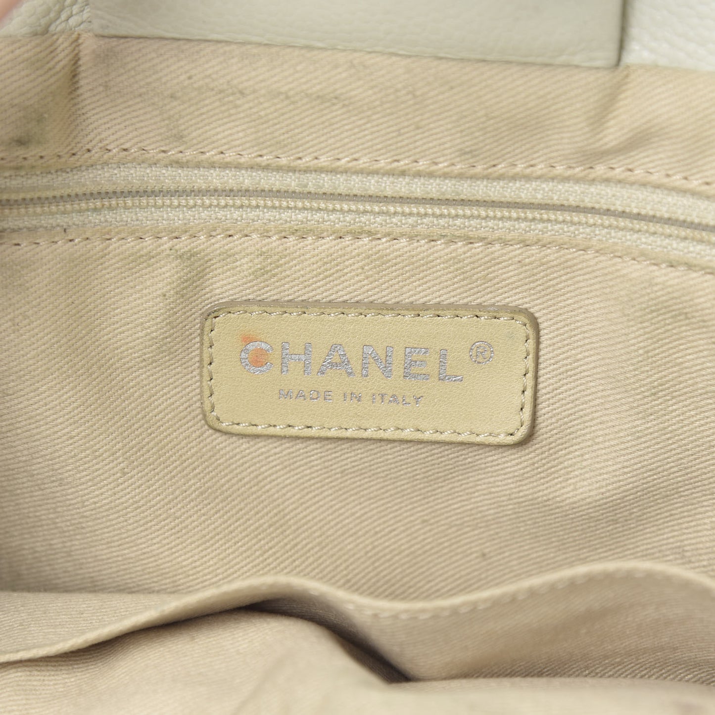 Caviar CC Tote White