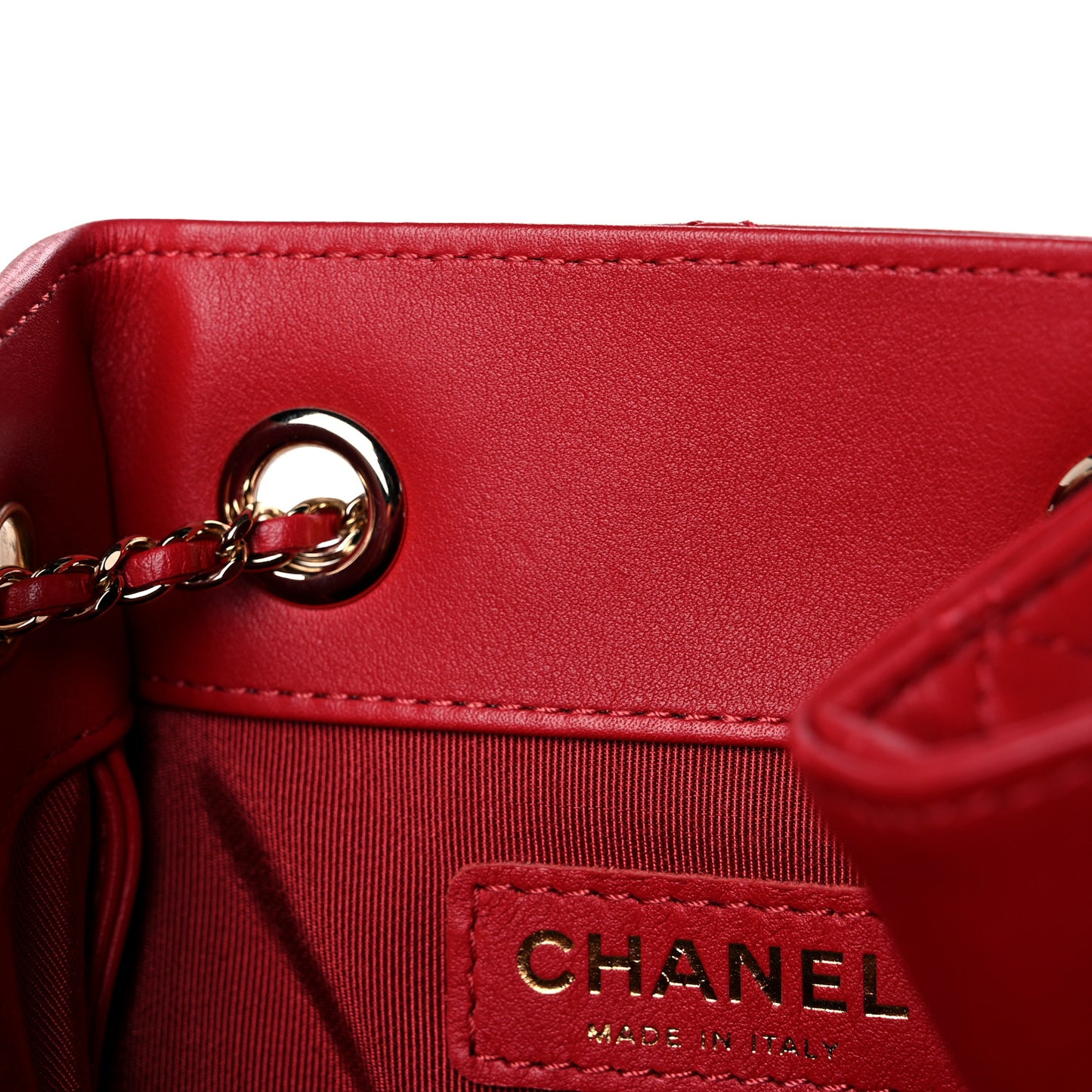Lambskin Quilted Chain Drawstring Bag Red