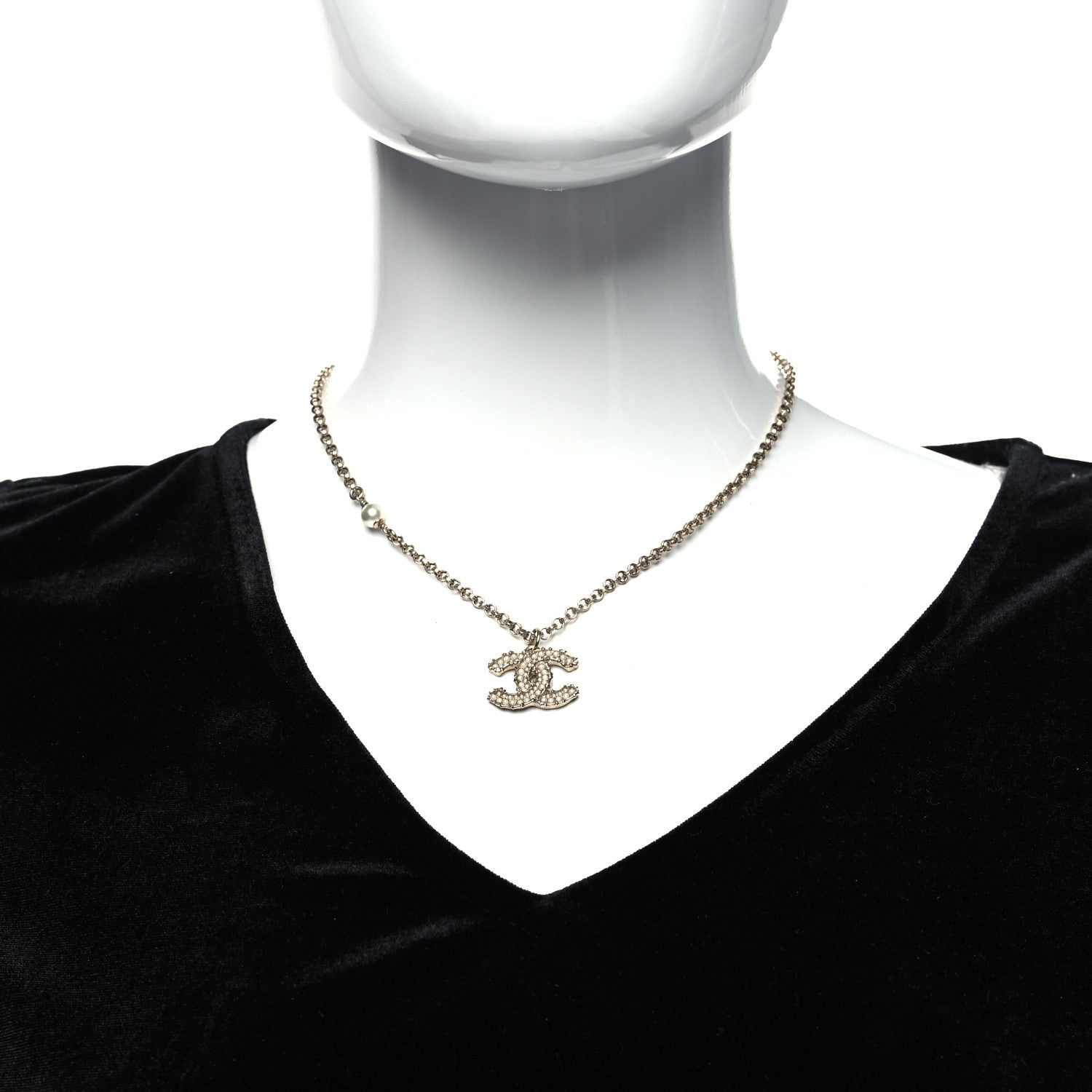 Chanel Pearl CC Pendant Necklace Golden Pearly White 2 of 5