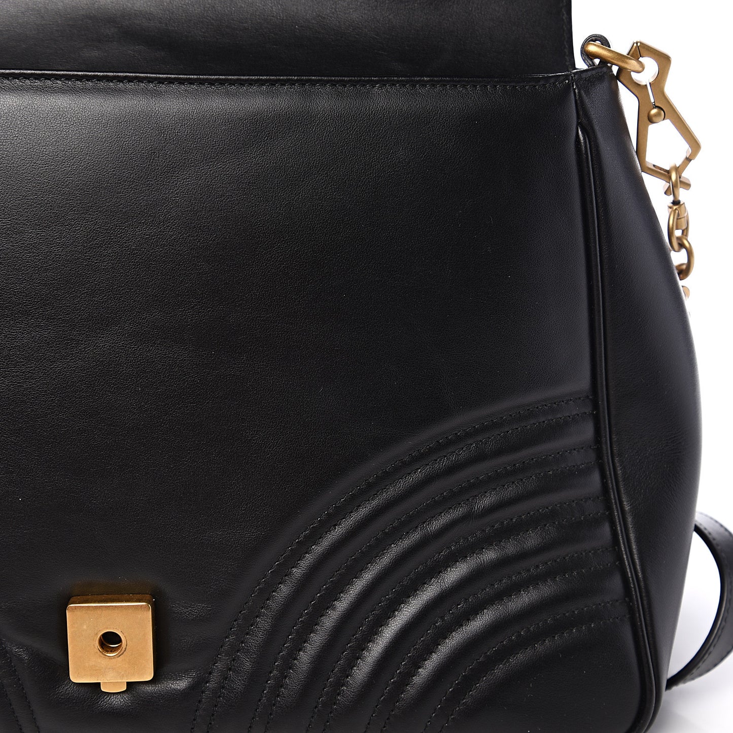 Calfskin Matelasse Medium GG Marmont Top Handle Shoulder Bag Black