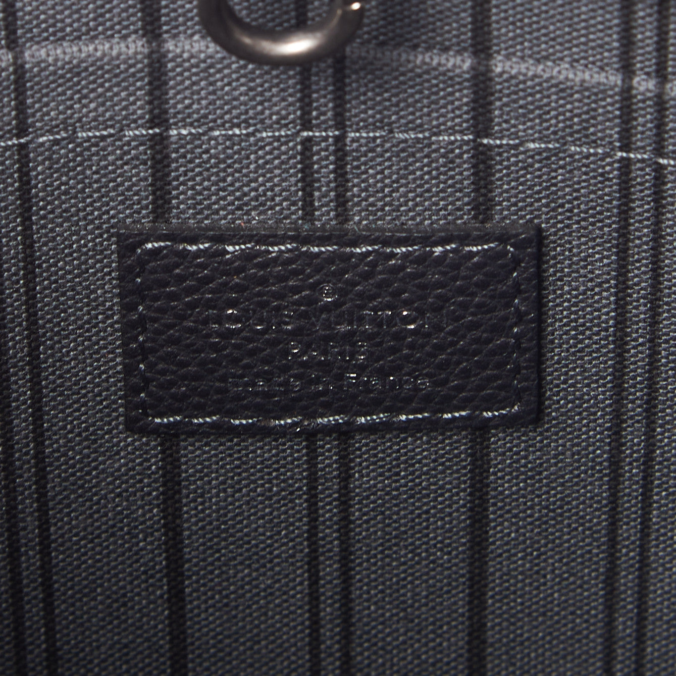 Louis Vuitton Empreinte Studded Montaigne BB Platine 7 of 7