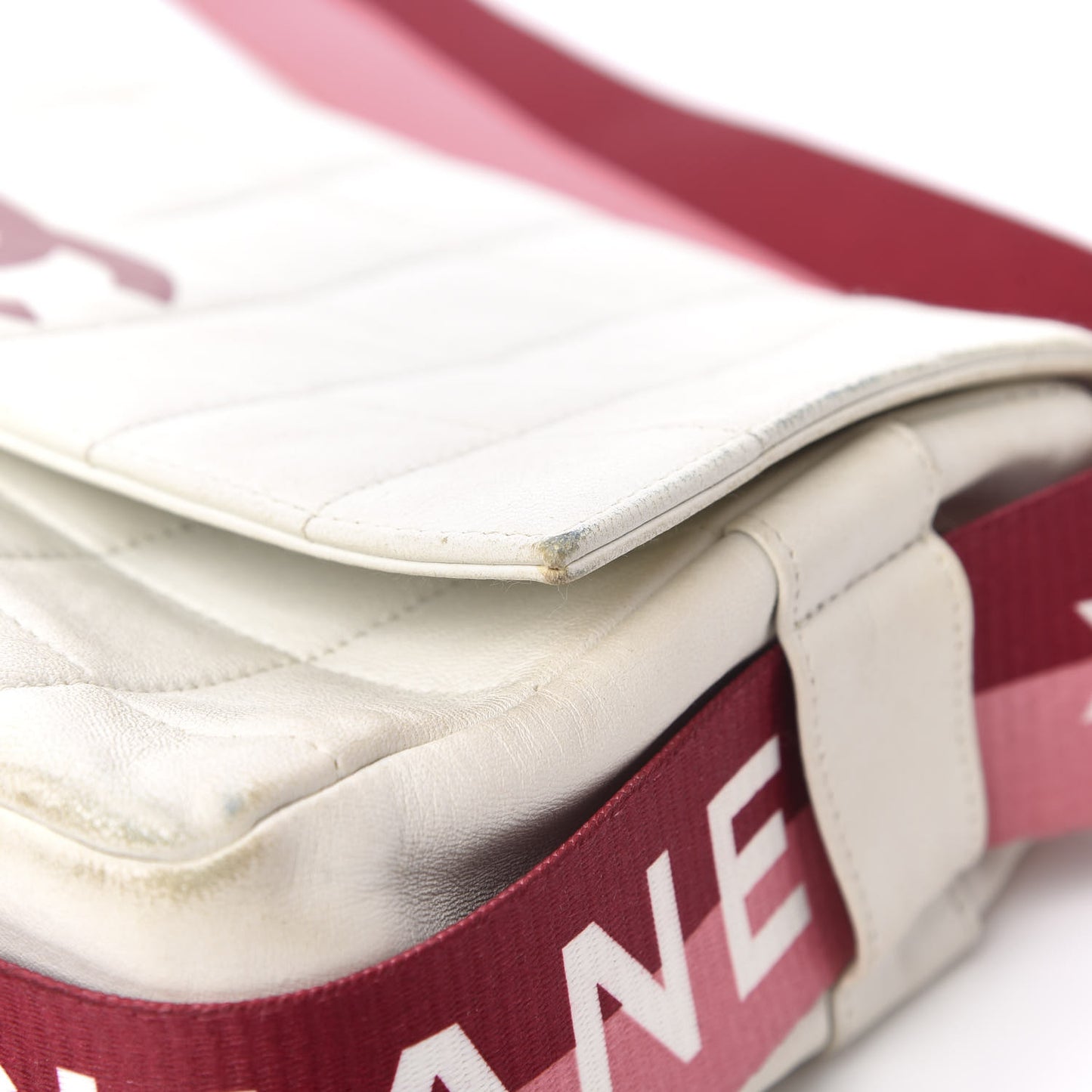 Lambskin Square Stitched Sport Flap White Red