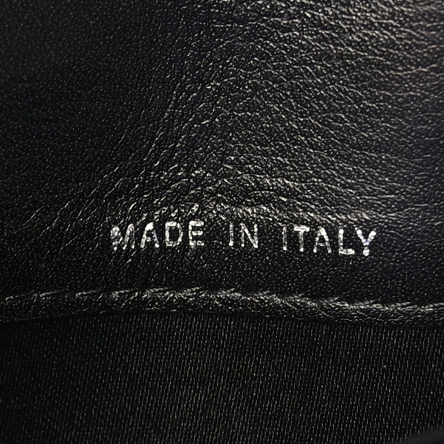 Patent Camellia Embossed Yen Wallet Black