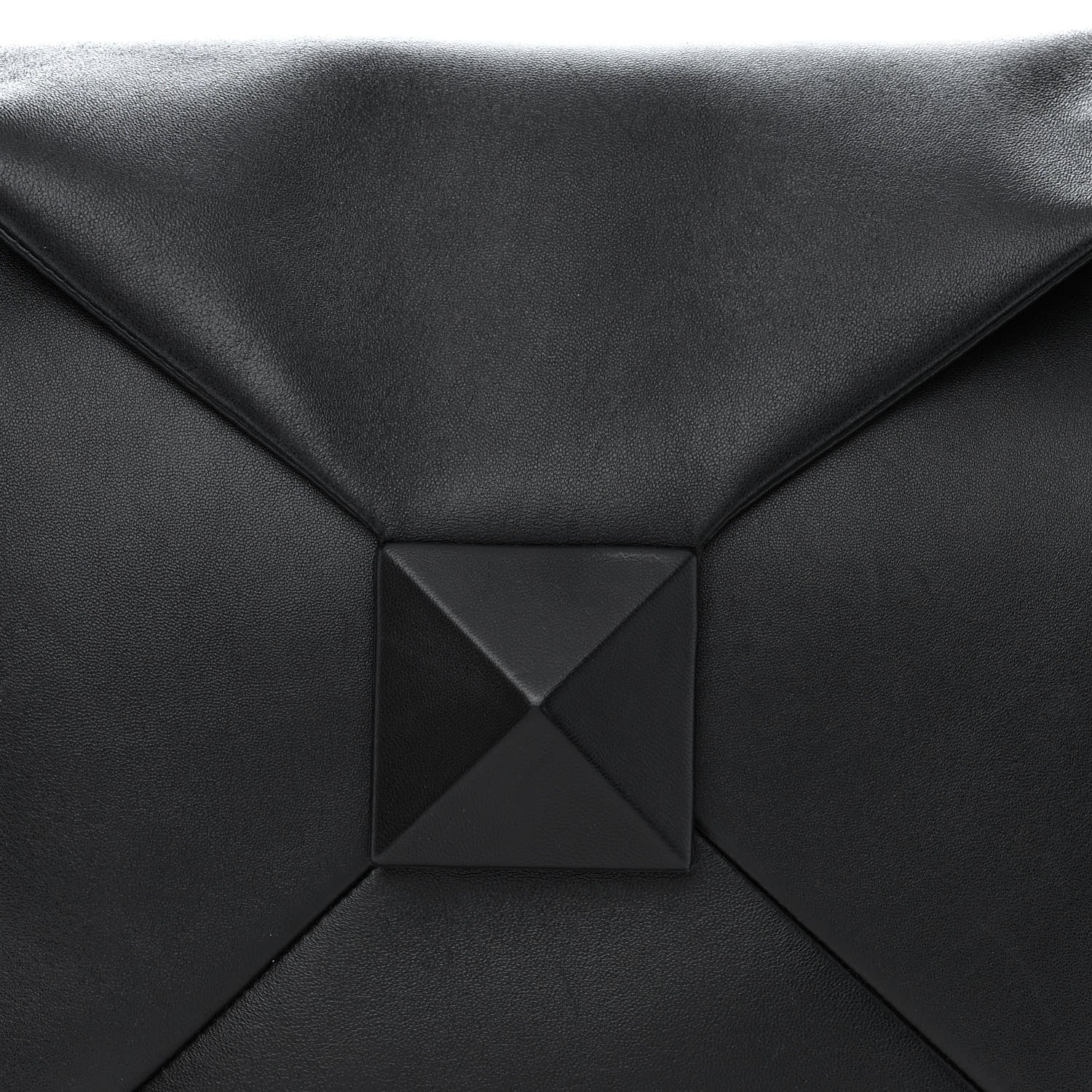 Valentino Garavani Nappa Monochrome One Stud Hobo Black 7 of 10