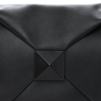 Valentino Garavani Nappa Monochrome One Stud Hobo Black 7 of 10