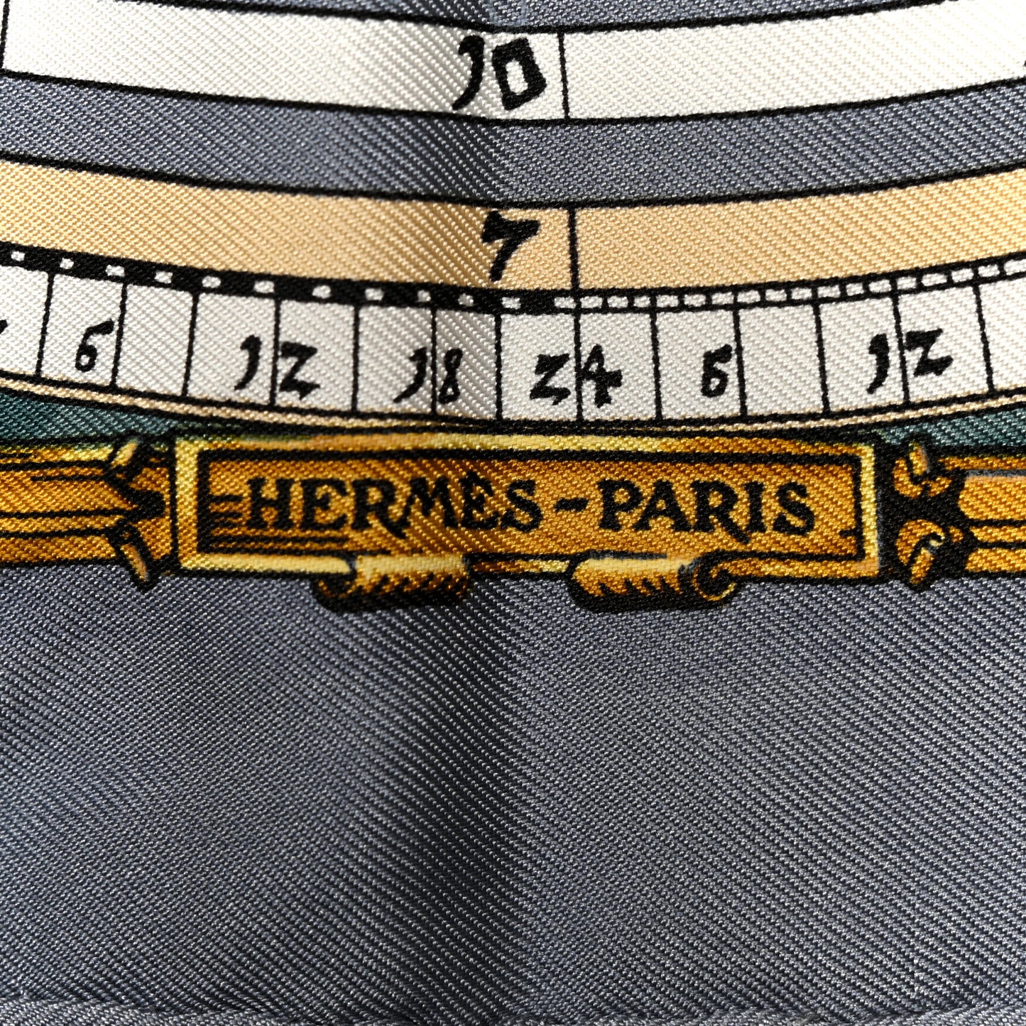 Silk Dies et Hore Scarf 45