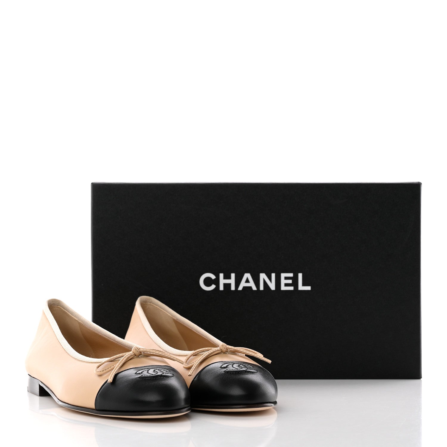 Chanel Lambskin Cap Toe Ballerina Flats 39.5 Beige Black 20 of 20