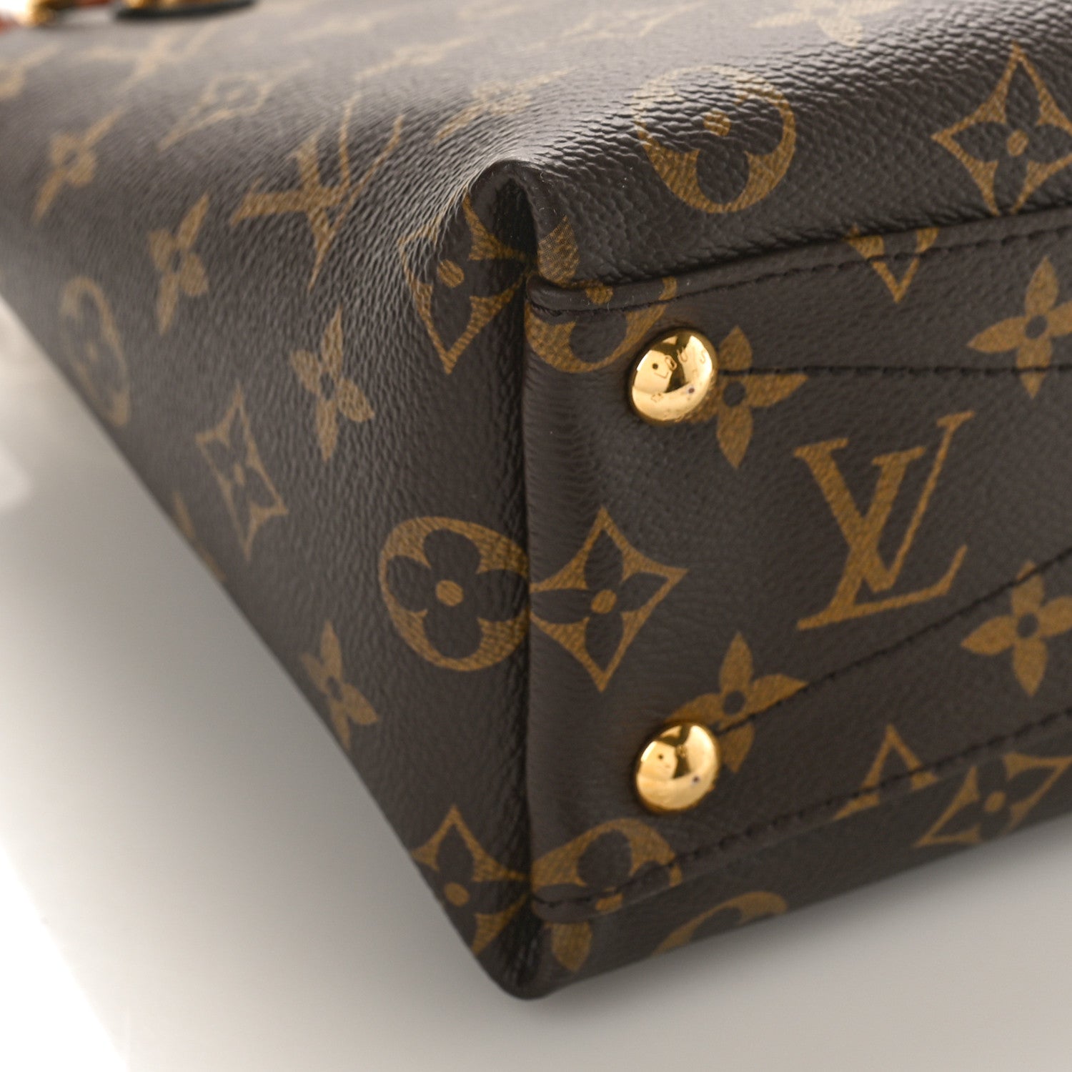 Louis Vuitton Monogram V Tote MM Black 7 of 8