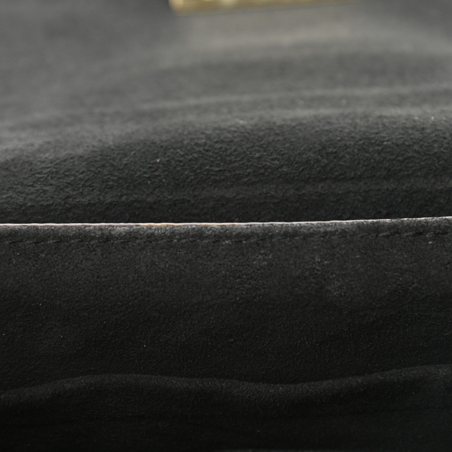 Monogram Locky BB Black