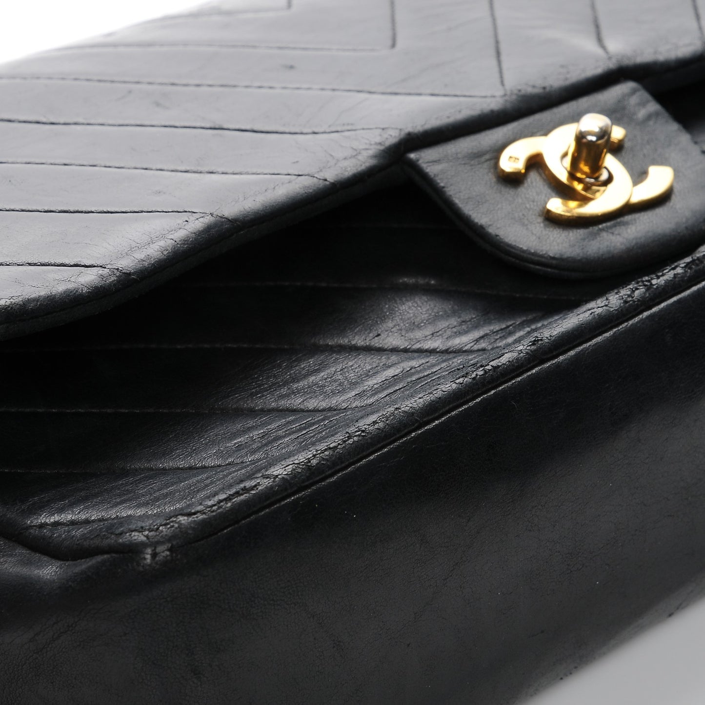 Lambskin Chevron Quilted Medium Double Flap Black