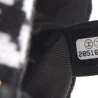 Chanel Cashmere Knit Coco Neige Flap Black White 7 of 10