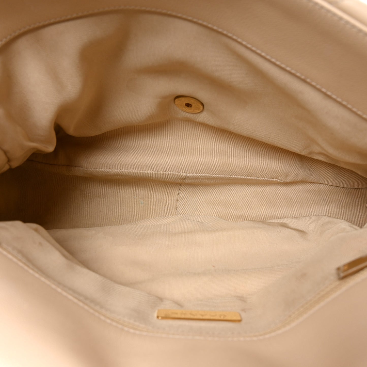 Lambskin Quilted Maxi Chanel 19 Flap Beige