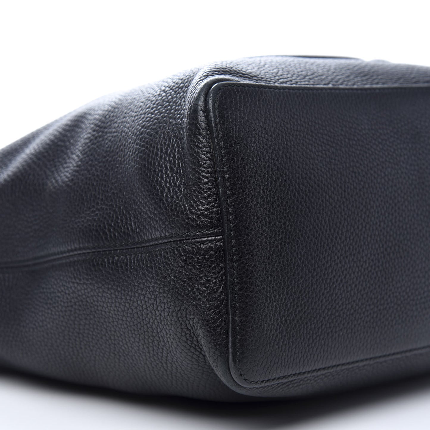 Pebbled Calfskin Large Soho Hobo Black