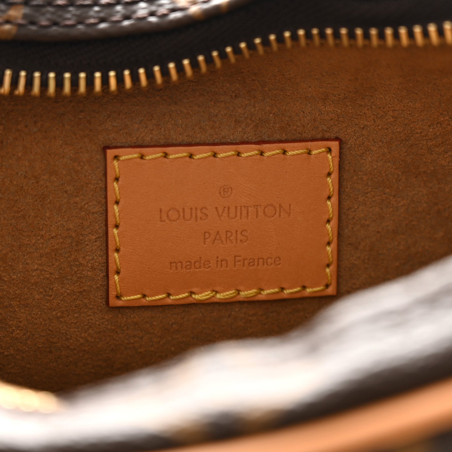 Monogram Loop