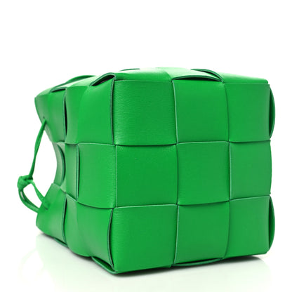 Bottega Veneta Nappa Maxi Intrecciato Small Cassette Bucket Bag Parakeet 4 of 10