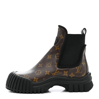 Louis Vuitton Patent Monogram Ruby Flat Ankle Boots 39 Black 1 of 9