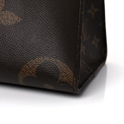Louis Vuitton Reverse Monogram Giant Onthego MM 9 of 16
