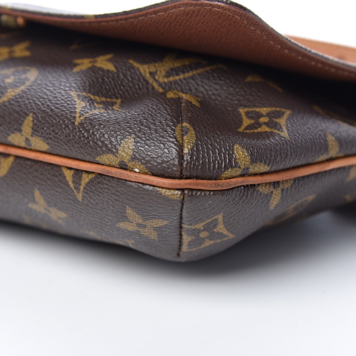 Louis Vuitton Monogram Musette Tango 9 of 14