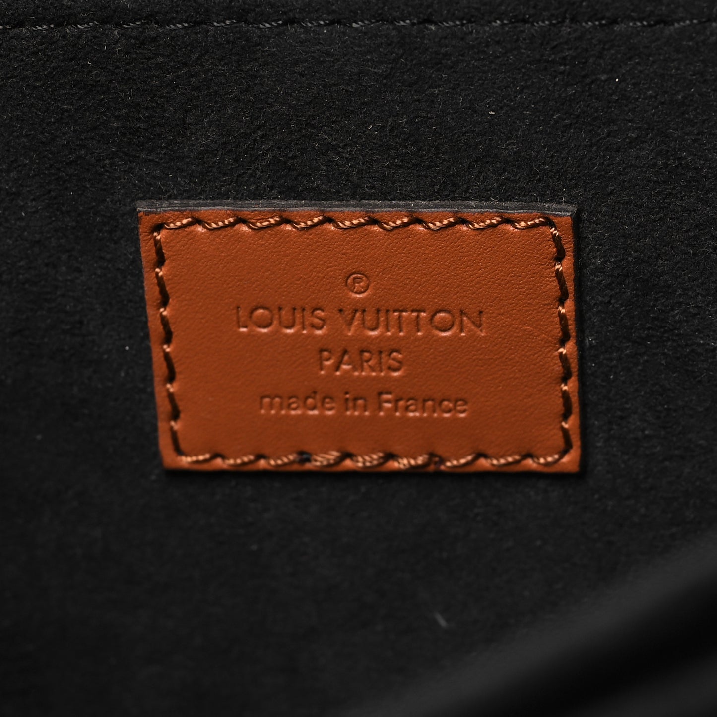 Reverse Monogram Dauphine MM