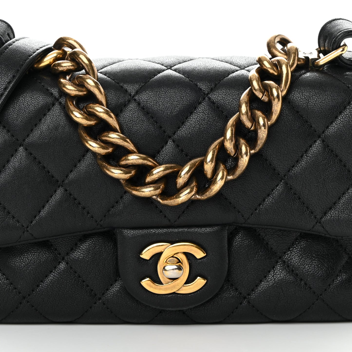 Shiny Sheepskin Quilted Mini Trapezio Flap Black