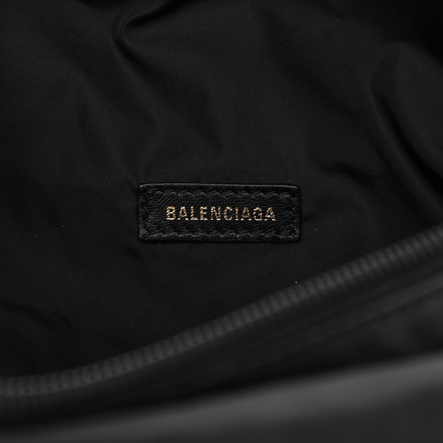 Textured Sport Nylon Logo Embroidered Wheel Beltpack Black